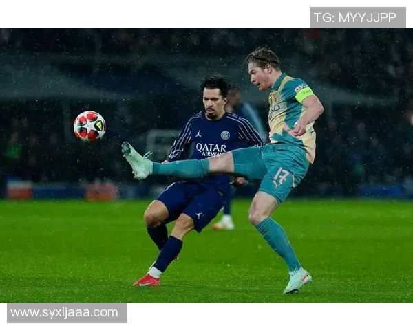 足球明星精彩瞬间戴帽子庆祝时刻的精彩图片集锦